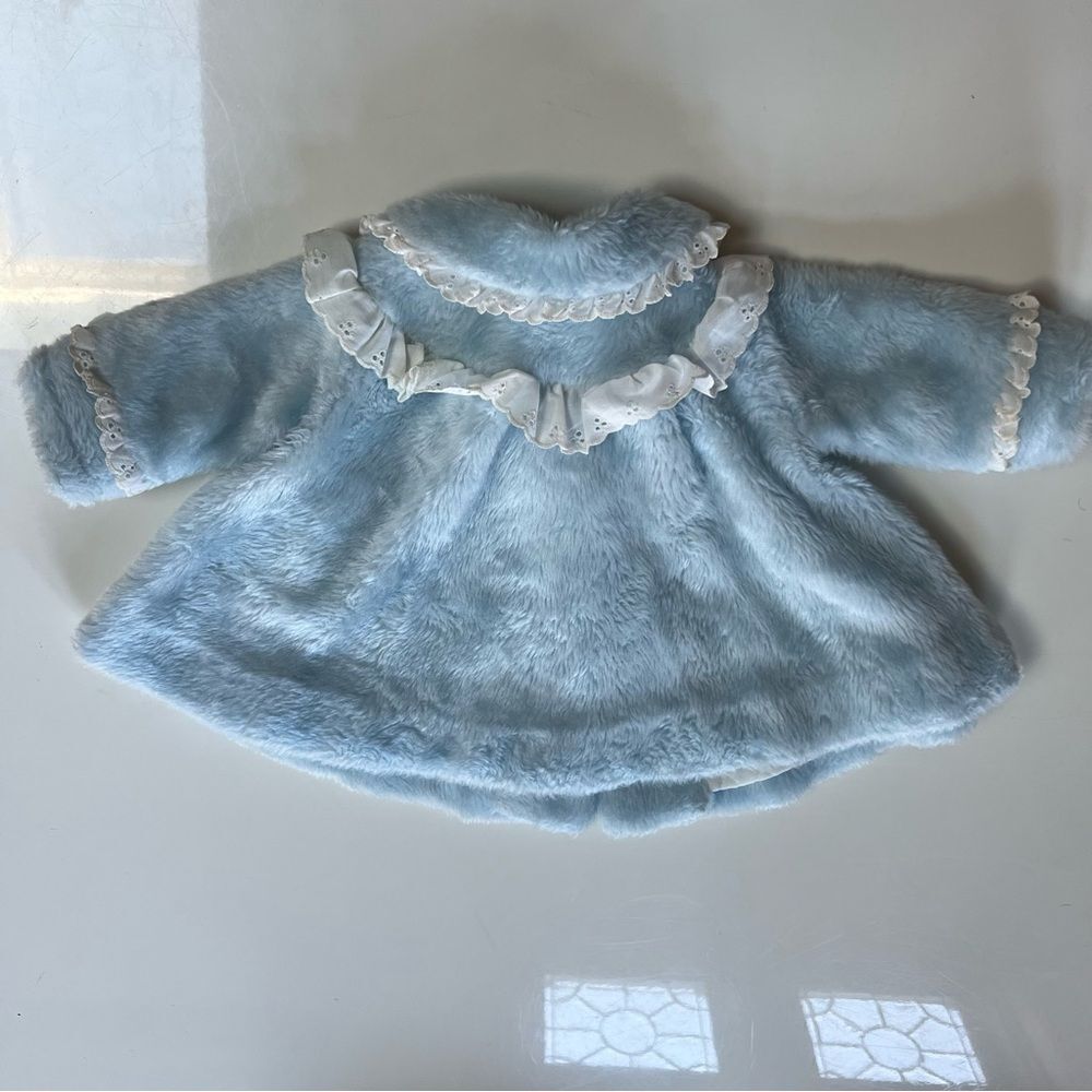 Sweet Vintage 1960s Girls Baby Blue Faux Fur Lace Embellished Swing Coat - Picture 8 of 13